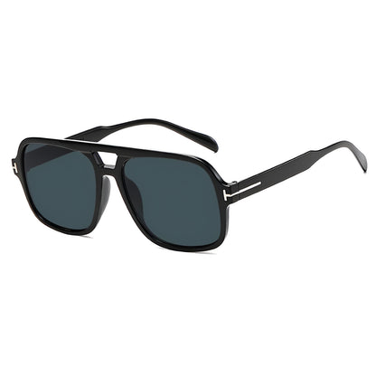 Lunettes de Soleil Femme Carrées avec Détails Métalliques – Calypso