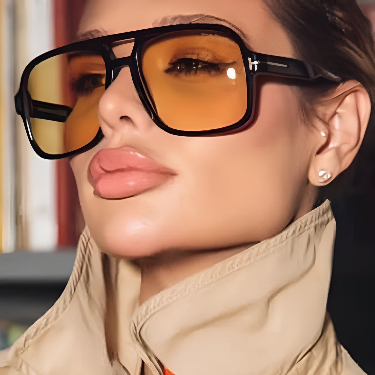 Lunettes de Soleil Femme Carrées avec Détails Métalliques – Calypso