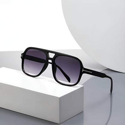 Lunettes de Soleil Femme Carrées avec Détails Métalliques – Calypso